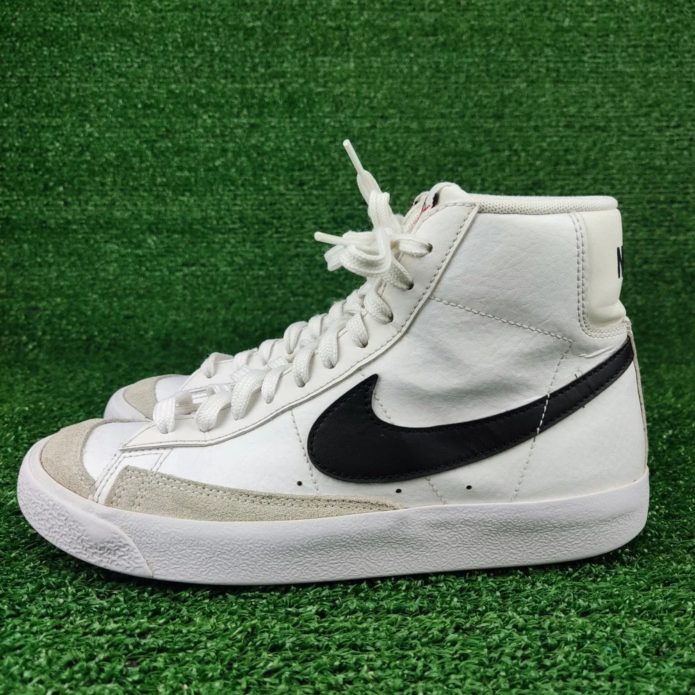 Nike Shoes Kids 5Y White Blazer Mid 77 DA4086-100 High Top Suede Trim Classic